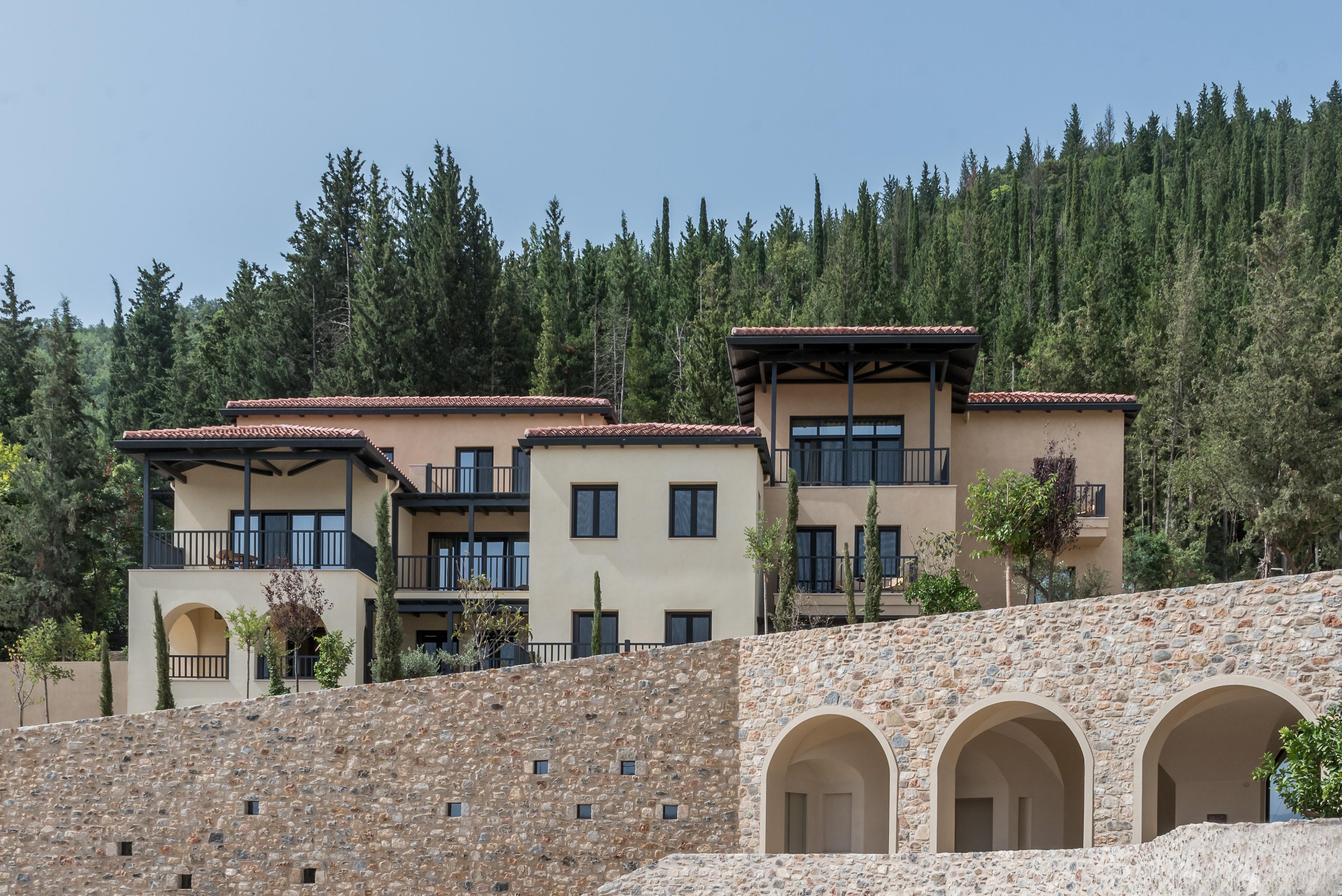Euphoria Retreat - A Holistic Wellbeing Destination Spa Мистра Экстерьер фото