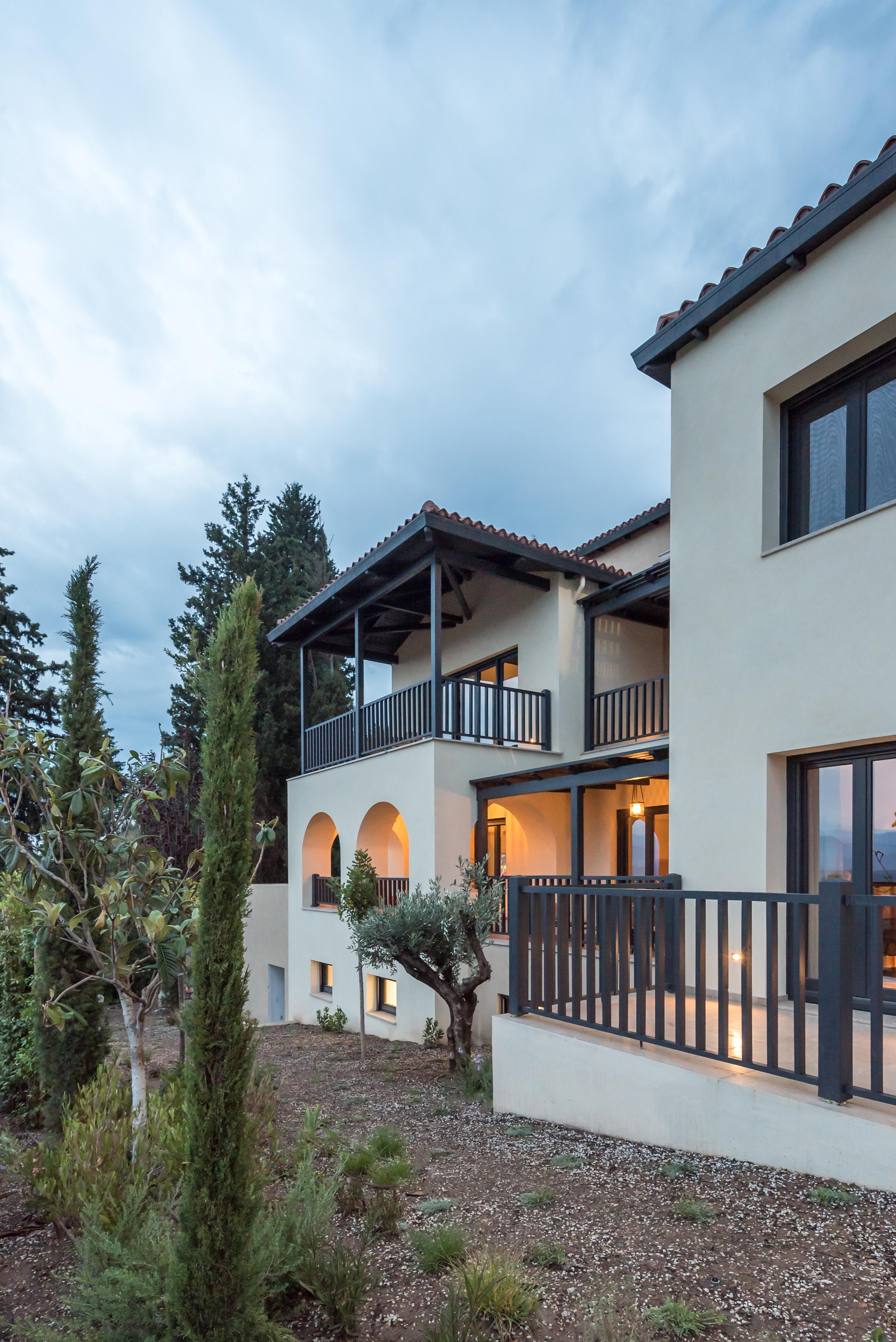 Euphoria Retreat - A Holistic Wellbeing Destination Spa Мистра Экстерьер фото