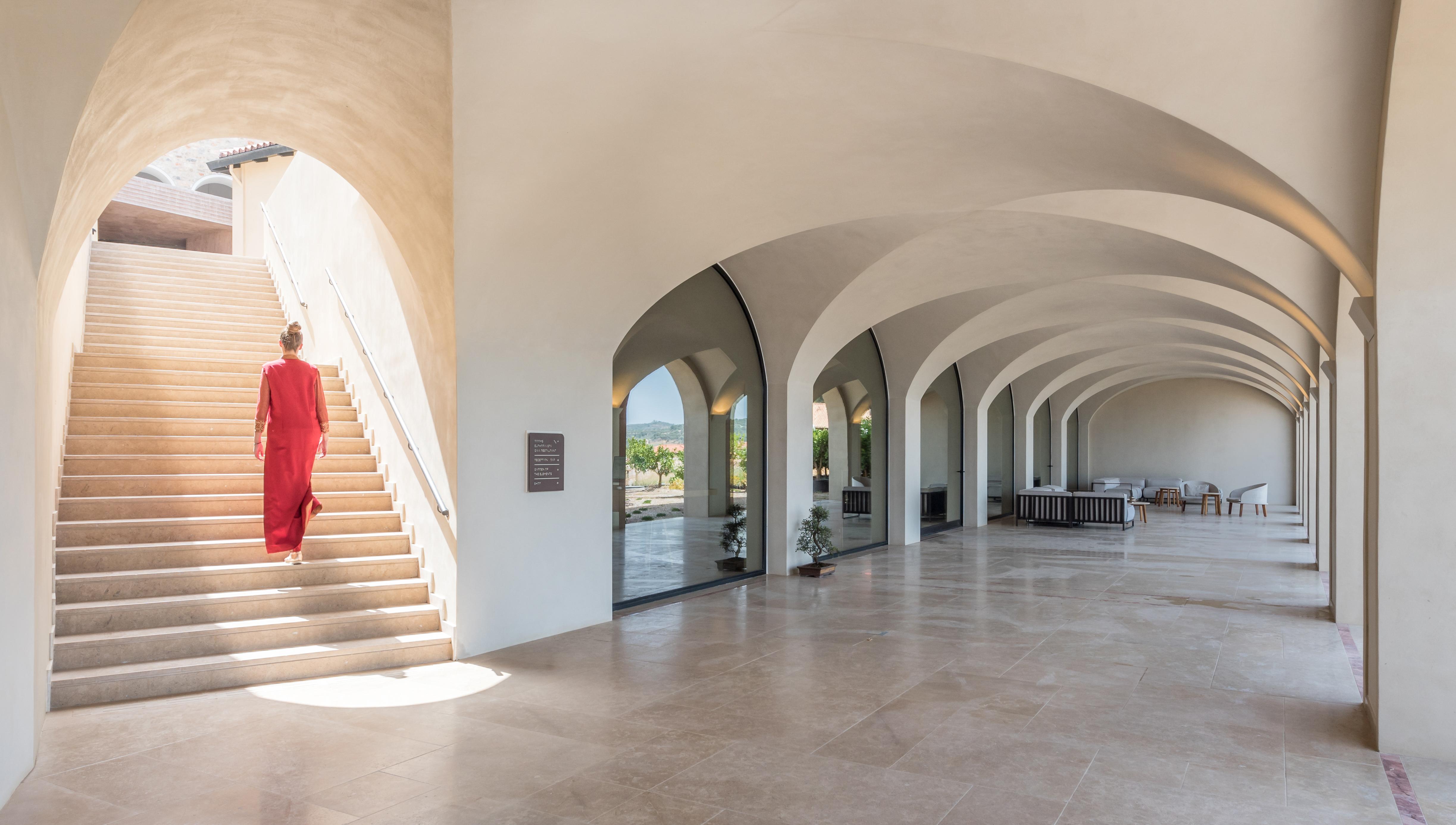 Euphoria Retreat - A Holistic Wellbeing Destination Spa Мистра Экстерьер фото