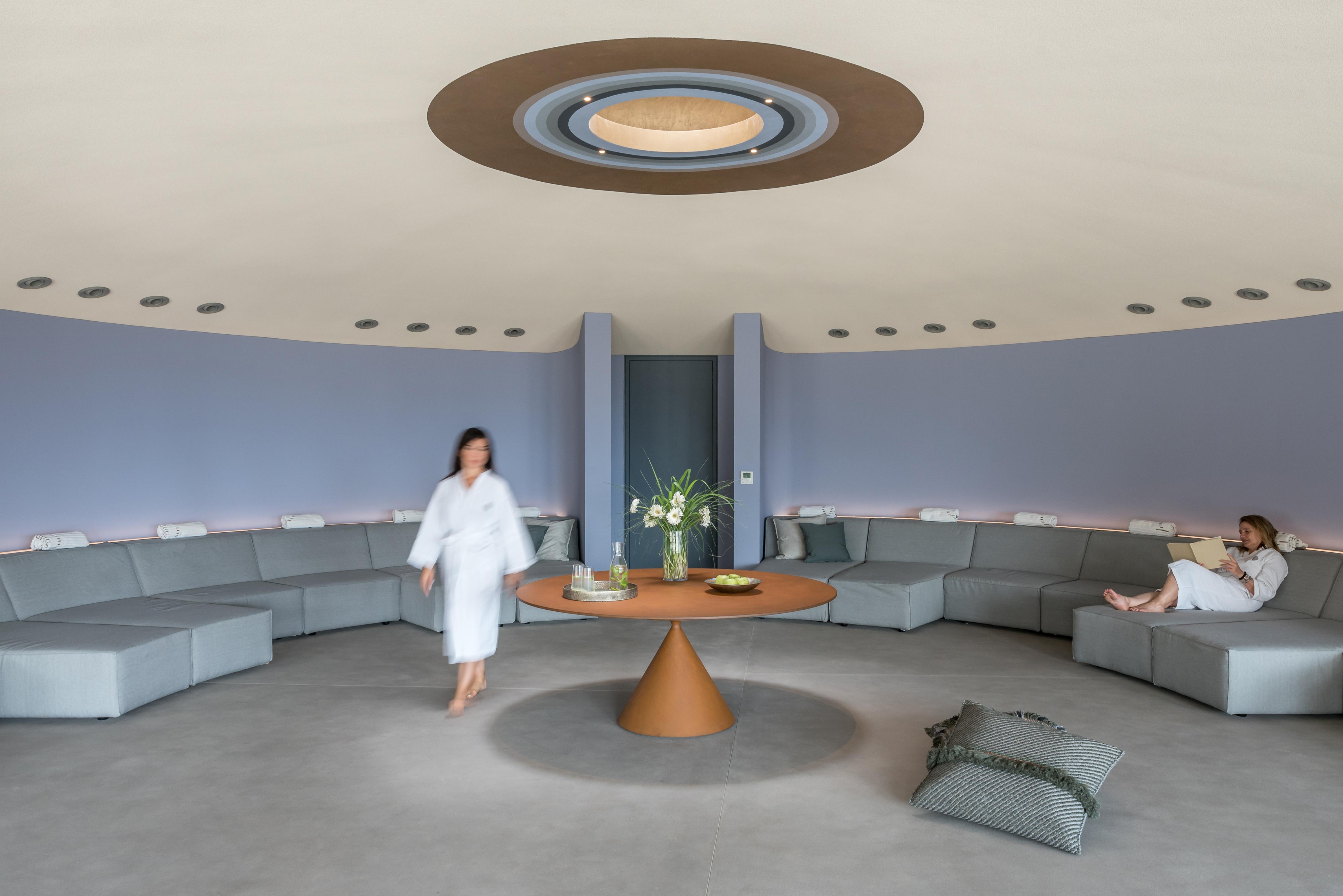 Euphoria Retreat - A Holistic Wellbeing Destination Spa Мистра Экстерьер фото