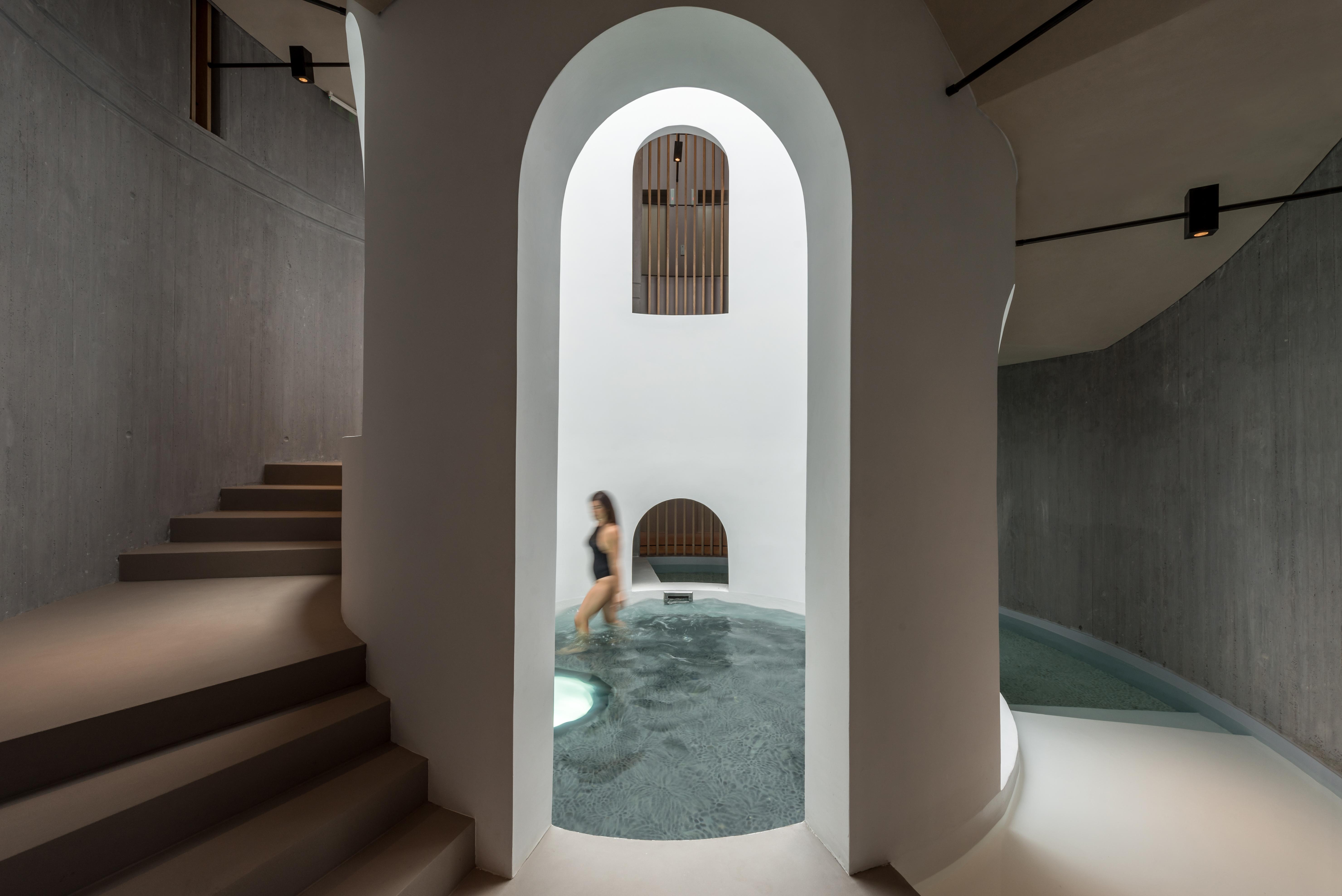 Euphoria Retreat - A Holistic Wellbeing Destination Spa Мистра Экстерьер фото