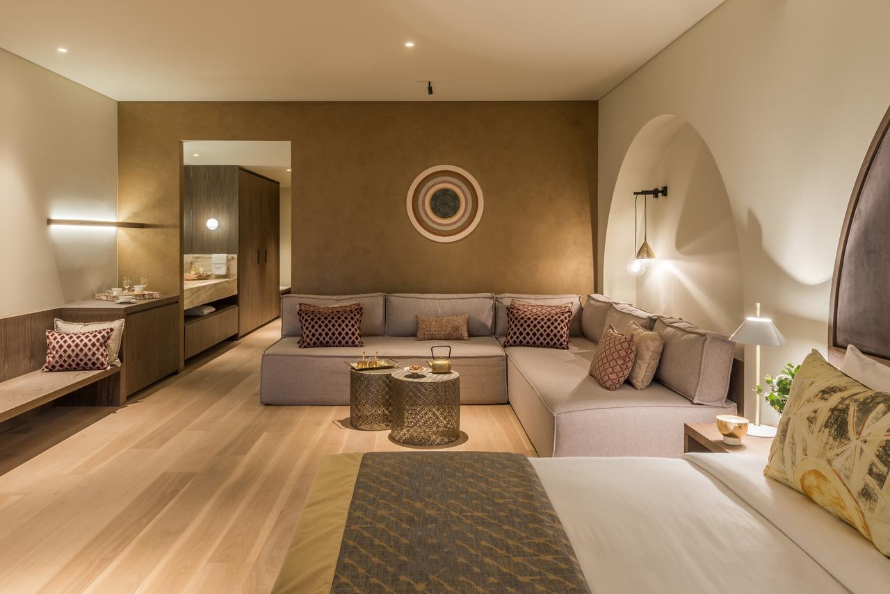 Euphoria Retreat - A Holistic Wellbeing Destination Spa Мистра Экстерьер фото