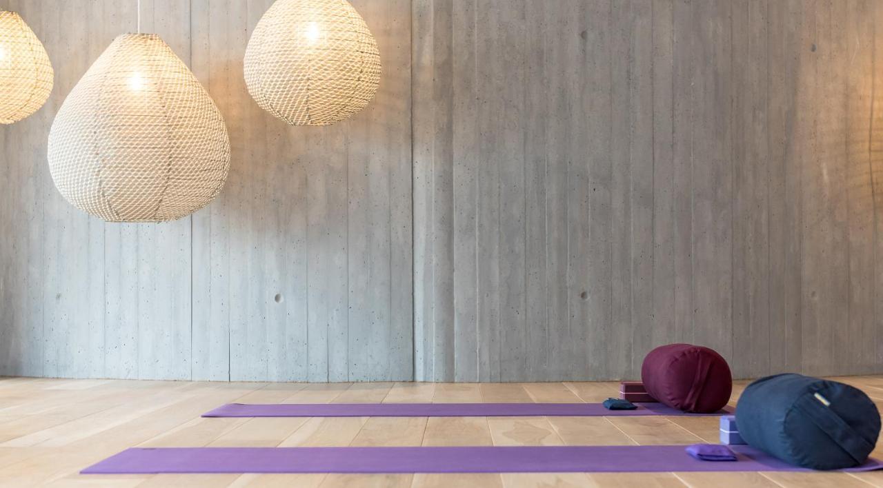 Euphoria Retreat - A Holistic Wellbeing Destination Spa Мистра Экстерьер фото